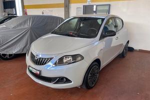 Lancia Ypsilon 1.0 Hybrid Gold