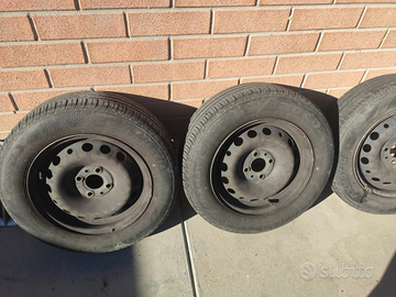 Gomme + Cerchi in ferro 185/65-14 per lancia/Fiat