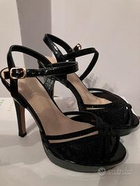 Sandali neri Vanilla Punk con strass e plateau
