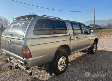 Hard top pick up L200