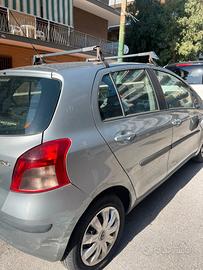toyota yaris cambio automatico