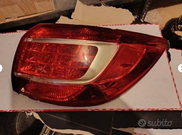 FARI POSTERIORI KIA SPORTAGE 1.7 DEL 2013