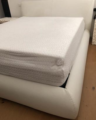 Letto matrimoniale