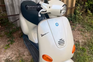 Vespa 50