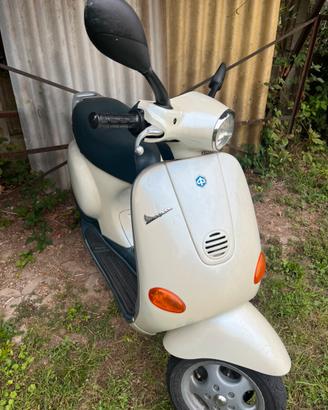Vespa 50