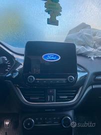 schermo navigatore ford fiesta 2020 mk8