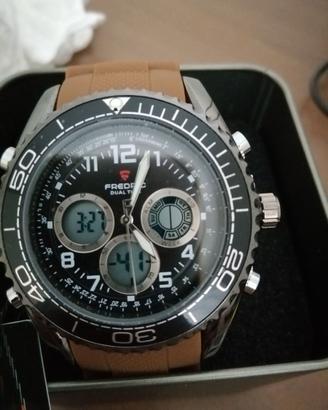 Orologio sportivo da uomo Dual Time.