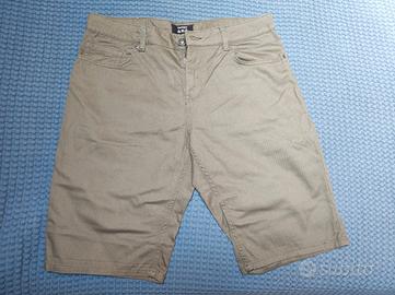 Bermuda uomo verde militare