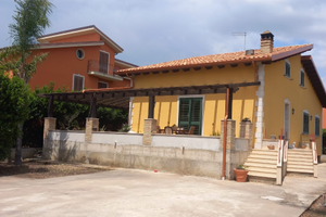 Villa vicino al centro commerciale S Giorgio