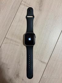Apple Watch SE 44 mm-GPS
