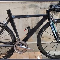 Triathlon carbon — performance e leggerezza