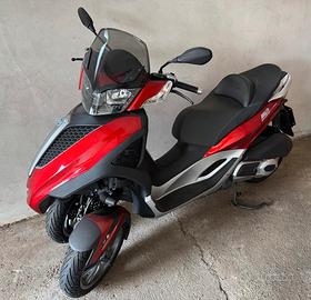 Motorino piaggio mp3 yourban