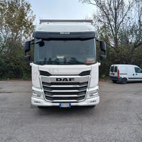 Autocarro daf xd