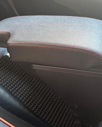 Bracciolo Centrale Per Nissan Juke 2010-2017 - Console Con 3 Porte USB E Cuciture Rosse - 5