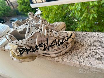 balenciaga runner