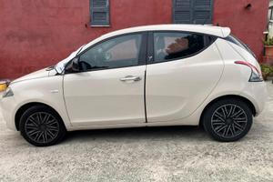Lancia y Gold 70.000 km