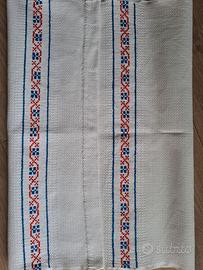 BASSETTI - asciugamano ricamato a punto croce