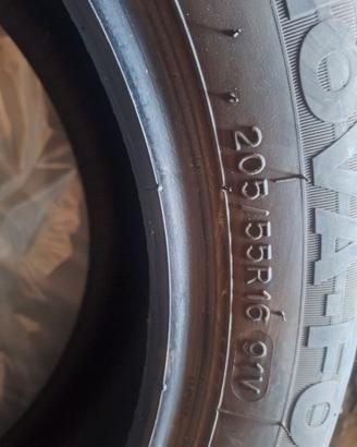 Pneumatici, gomme 205/55 R16