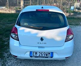 RENAULT Clio 3ª serie - 2012