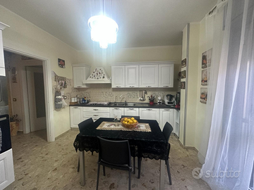 Luminoso appartamento Bova Marna