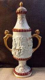 Vaso Capodimonte antico  con coperchio