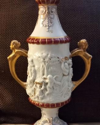 Vaso Capodimonte antico  con coperchio