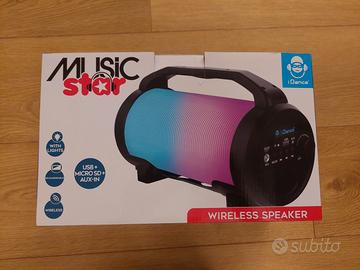 Cassa Bluetooth con luci e microfono