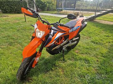 ktm 690 smcr 2024