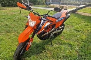 ktm 690 smcr 2024