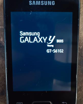 Samsung GALAXY
DUOS
Young
GT-S6102