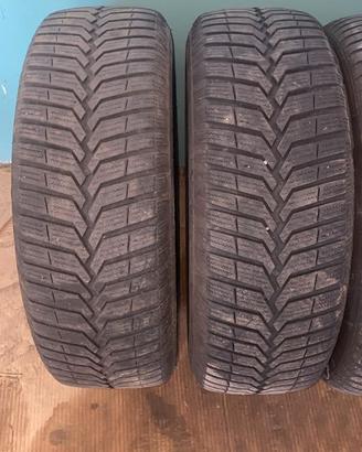 Pneumatici invernali 185/65R15 Mercedes