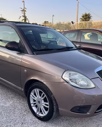 LANCIA Ypsilon 1.3 MJT 75 CV Platino