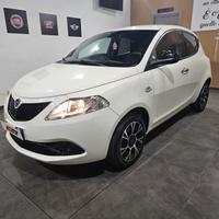 Lancia Ypsilon 1.2 69 CV Gold (29.000km)