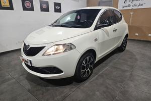 Lancia Ypsilon 1.2 69 CV Gold (29.000km)