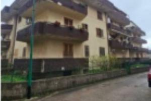 Immobile in asta di 129 m² con box auto a Carinola
