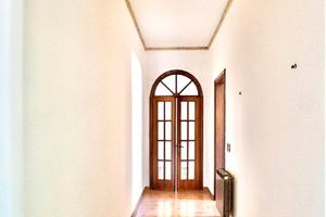 Ingresso indipendente più corte esterna