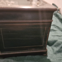 Porta gioie in legno e metallo del 900