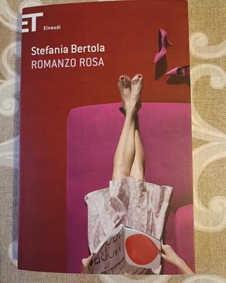 Libro Romanzo Rosa di Stefania Bertola 