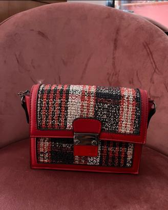 Borsa rossa autunnale