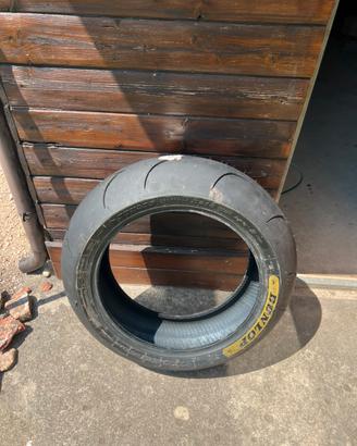 Gomma posteriore dunlop d 213 gp pro 2