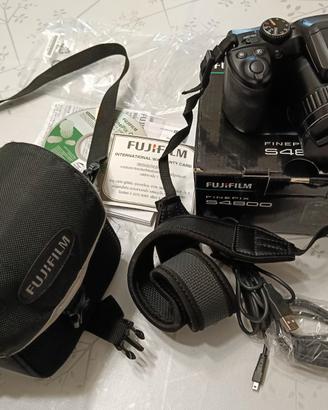 Fujifilm Finepix S4800