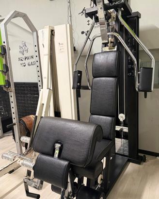 attrezzo multifunzione  Technogym unica