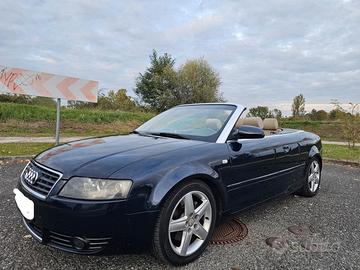 AUDI A4 2ª serie - 2004