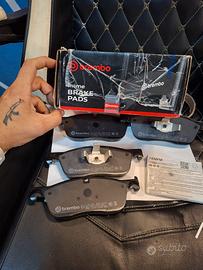 Pastiglie Freno Anteriori BREMBO Nuove P 44 026 Ev