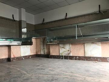 Locale Commerciale a Villafranca D'Asti