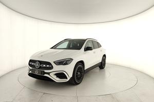 MERCEDES-BENZ GLA 180