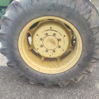 cerchi completi r30 per John deere 