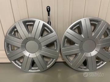 DUE BORCHIE FORD FIESTA NUOVISSIME 14 POLLICI