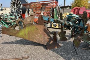 Aratro monovomere singolo Lago da scasso