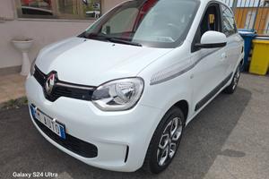 Renault Twingo SCe 65 CV Signature